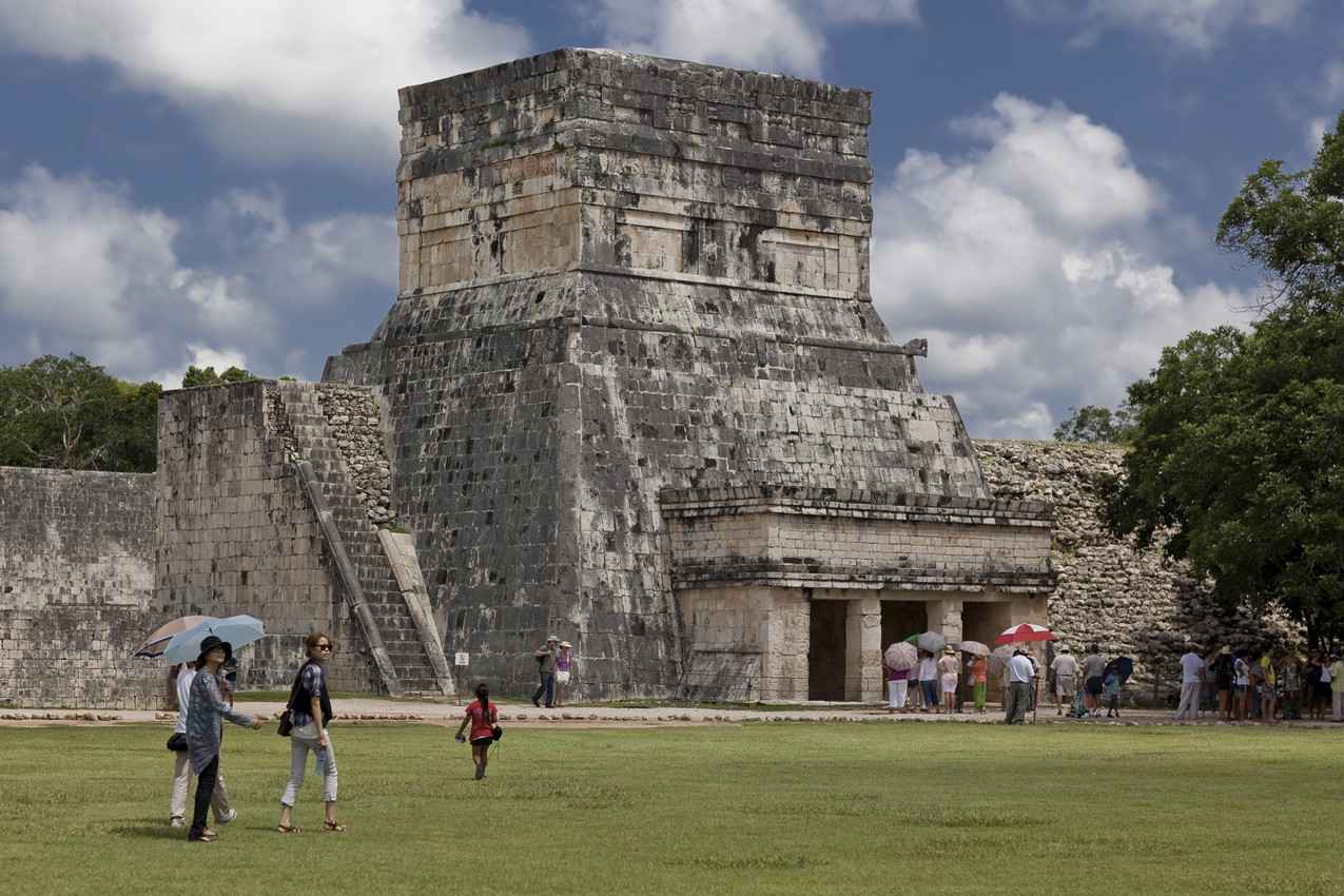 Some Mayan ruins in Chichen Itza.