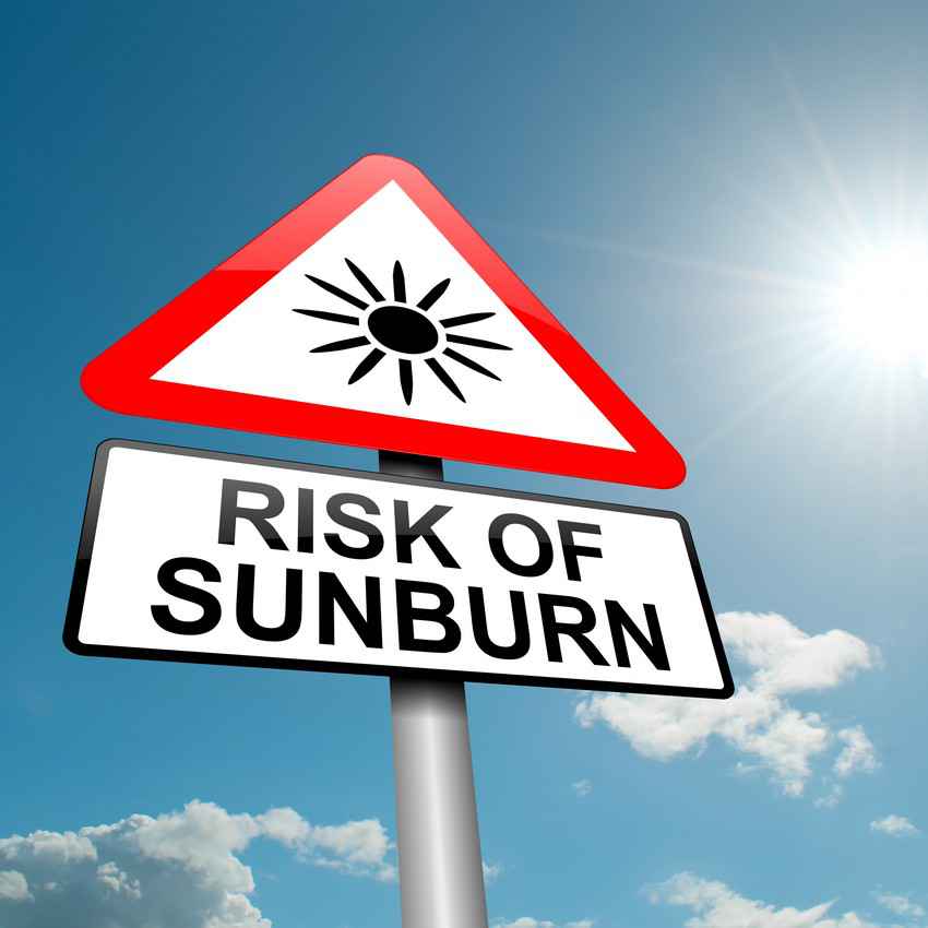 A risk of sunburn warning sign.