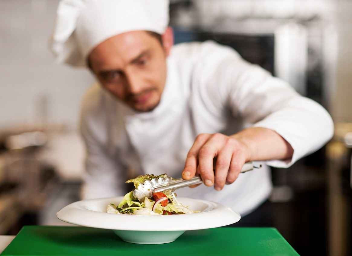 The opportunity to have a private chef for guests.