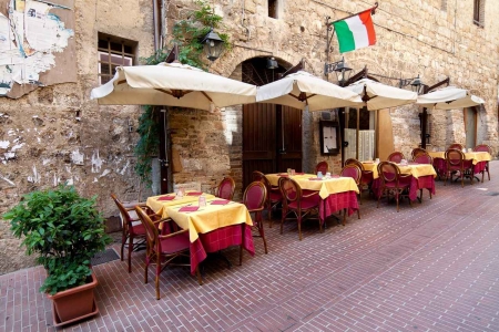 An outdoor Italian restaurant.
